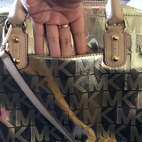 Authentic Michael Kors - Picture 5 of 6